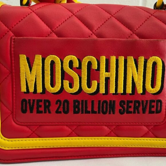 SOLD! AW14 MOSCHINO McDonald’s '20 Billion Served' Quilted Red Shoulder Bag - Picture 3 of 14
